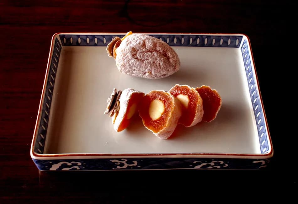 お茶ともコーヒーともお酒とも!福を呼ぶ、干し柿×クリームチーズの「シン・和菓子」